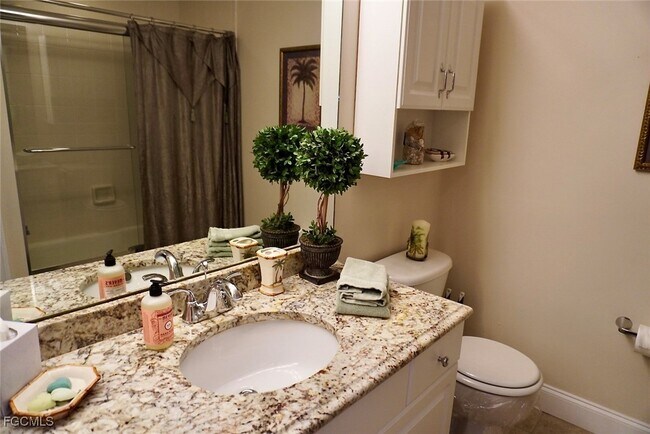 Building Photo - 5214 Chiquita Blvd S