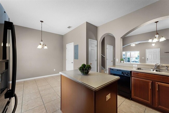 Building Photo - 16064 Old Ash Loop