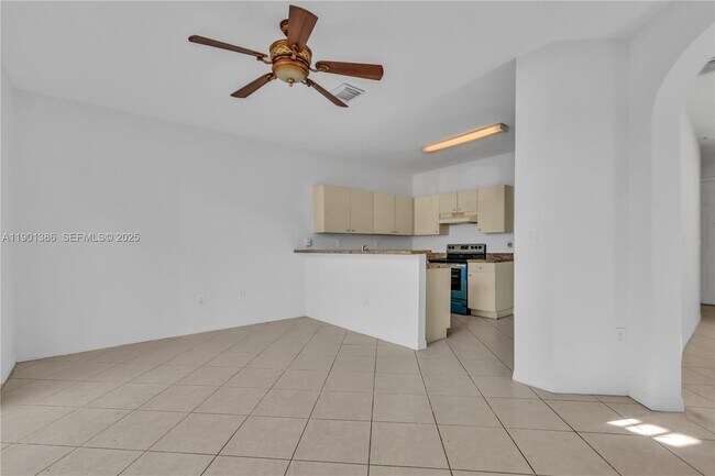 Building Photo - 27463 SW 137th Ct