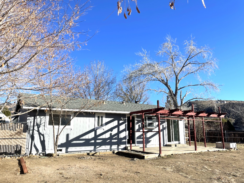 Building Photo - 100 Opalite Ct