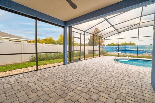 Building Photo - 413 Halter Dr