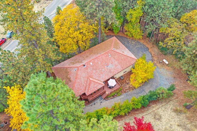 Building Photo - Foresthill