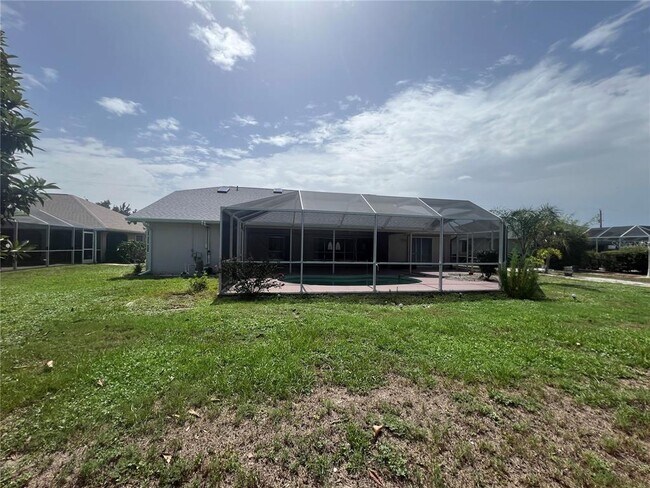 Building Photo - 2300 Mauritania Rd