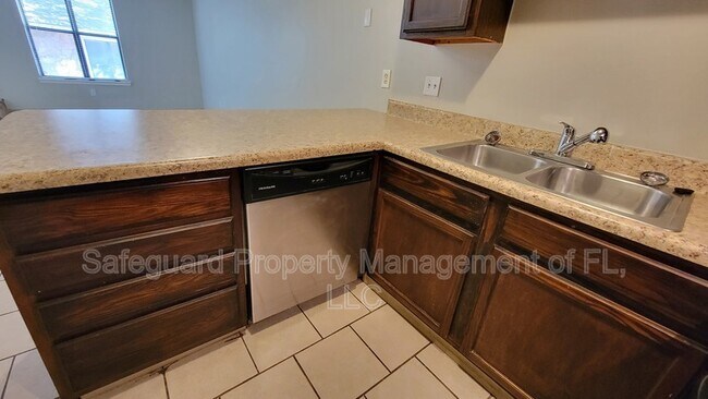 Building Photo - 6332 W Fairfield Dr