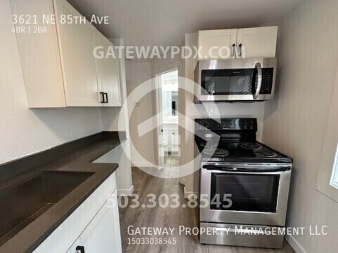 Building Photo - 3621 NE 85th Ave