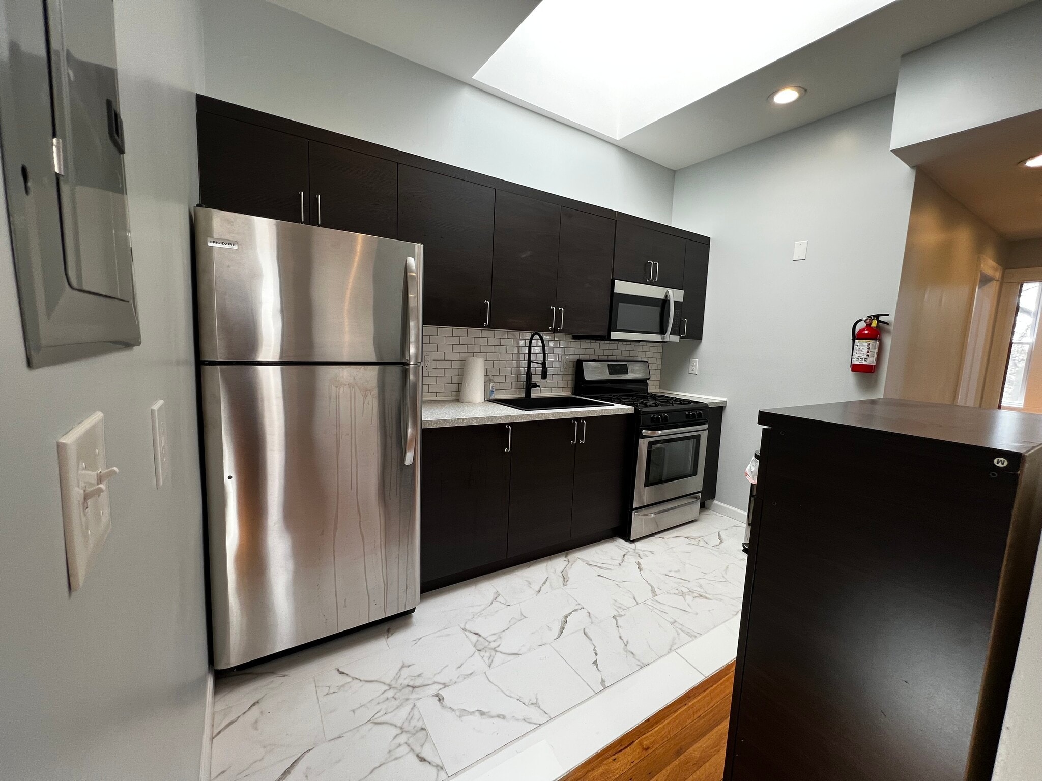 Kitchen 1 - 21 Sherman Pl