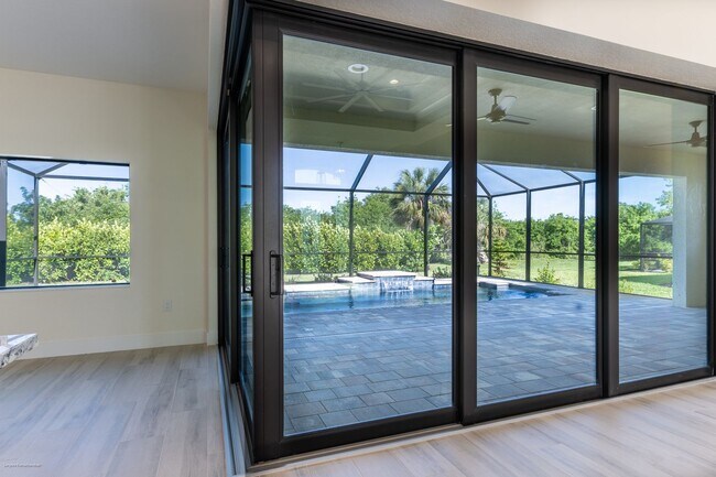 Building Photo - PET FRIENDLY BRAND-NEW LUXURY EXECUTIVE HOME