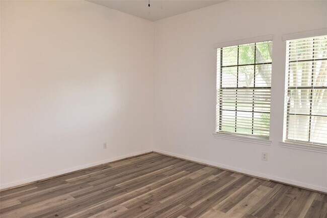 Building Photo - 12134 Ella Lee Ln