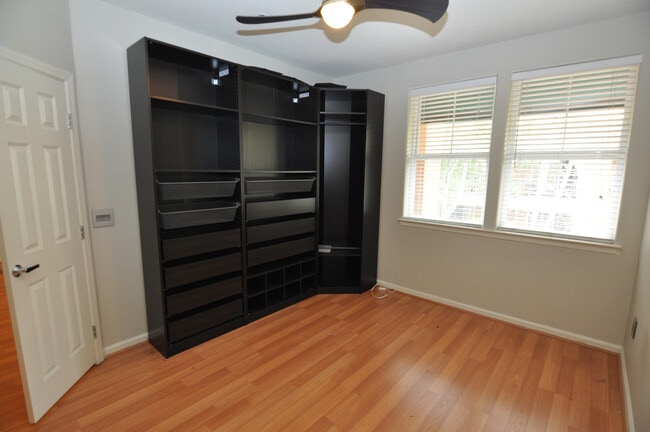 Building Photo - 1390 Saddle Rack St