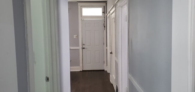 Building Photo - 10520 S Perry Ave