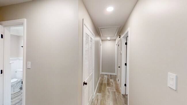 Building Photo - 1022 Oakdale Rd