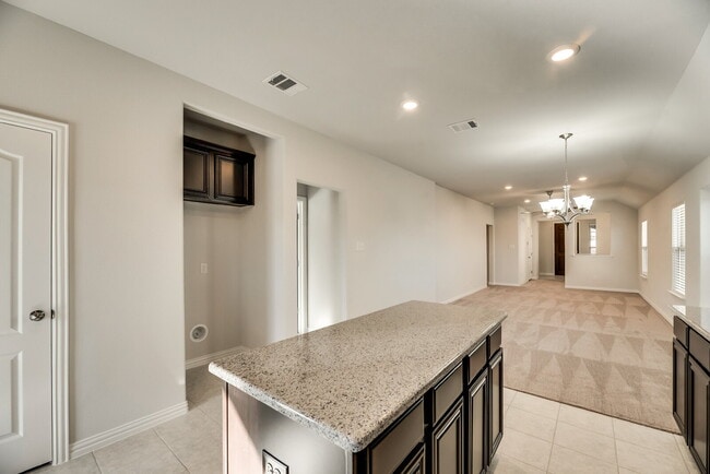 Building Photo - Perfect 3 bed 2 bath in new development in...