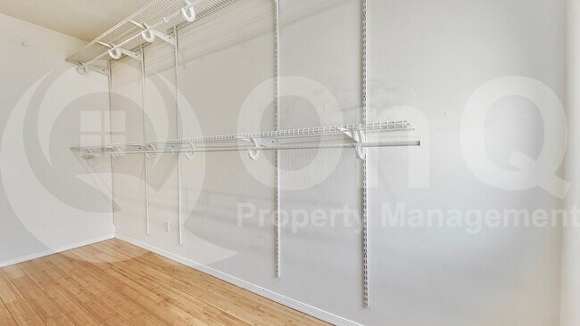 Building Photo - 2607 W San Miguel Ave
