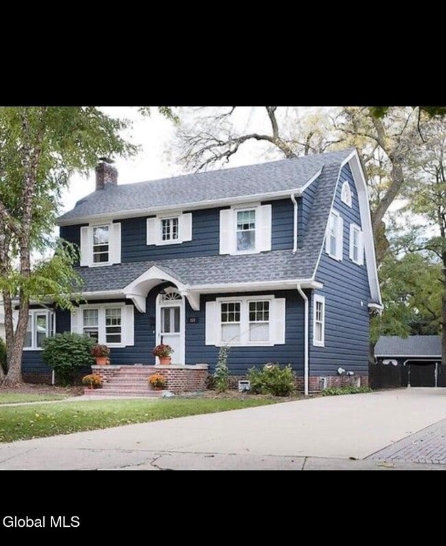 Building Photo - 128 Panorama Dr