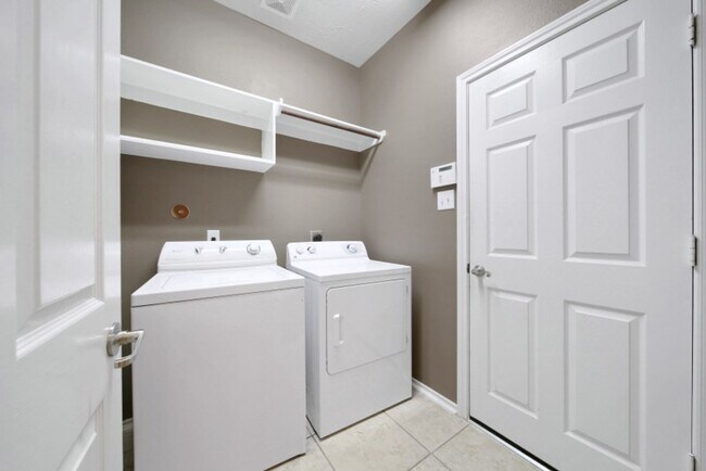 Building Photo - 19715 Shallow Shaft Ln