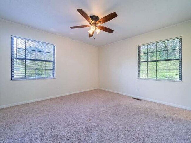 Building Photo - APPLY NOW