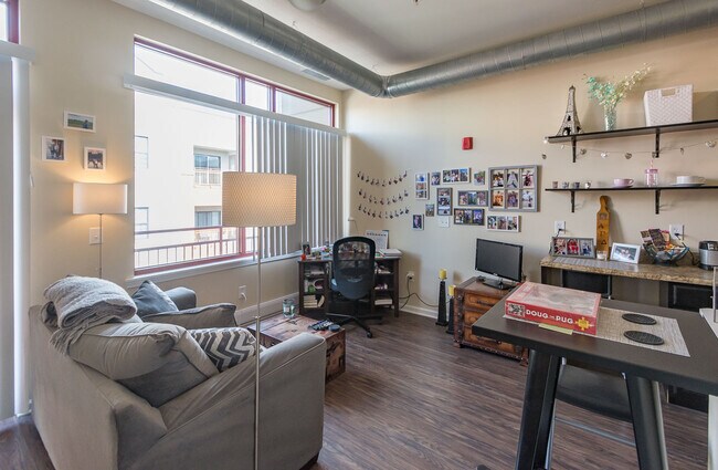 Interior Photo - Studio 531