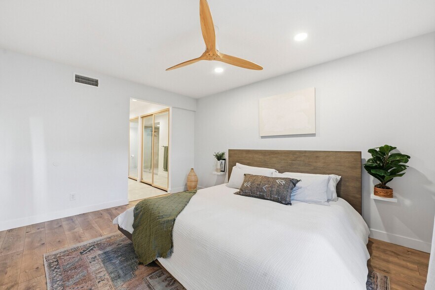 Building Photo - 7021 Estrella de Mar Rd