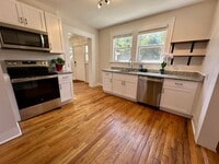 Building Photo - 35 Perry Ave