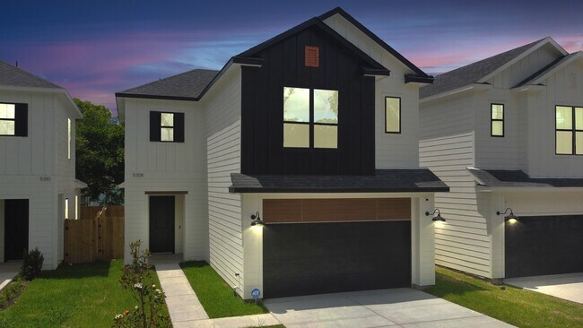 Building Photo - 5308 Denmark St