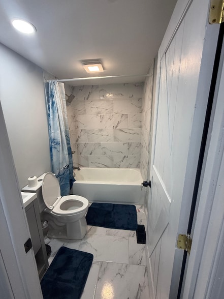 Building Photo - 17604 Virginia Ave