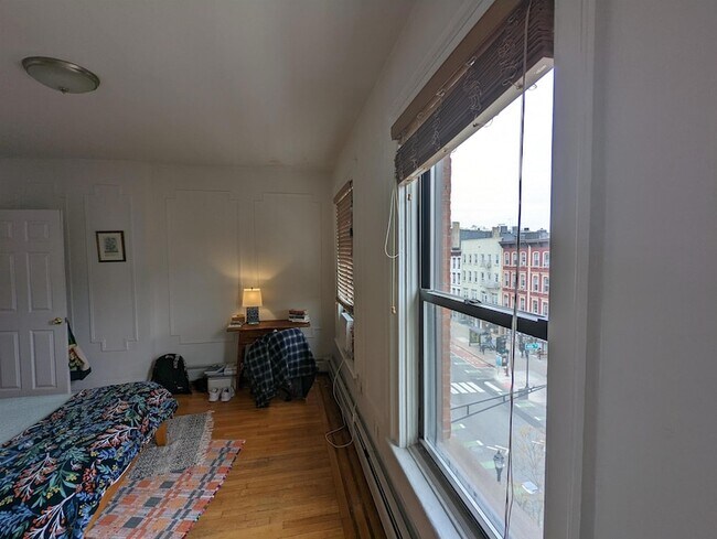 Building Photo - 403 Washington St