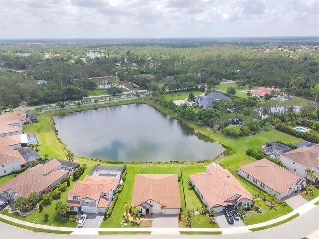 Building Photo - 7228 Great Egret Blvd