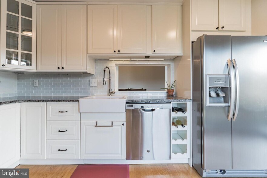 Building Photo - 130 Roberts Ln