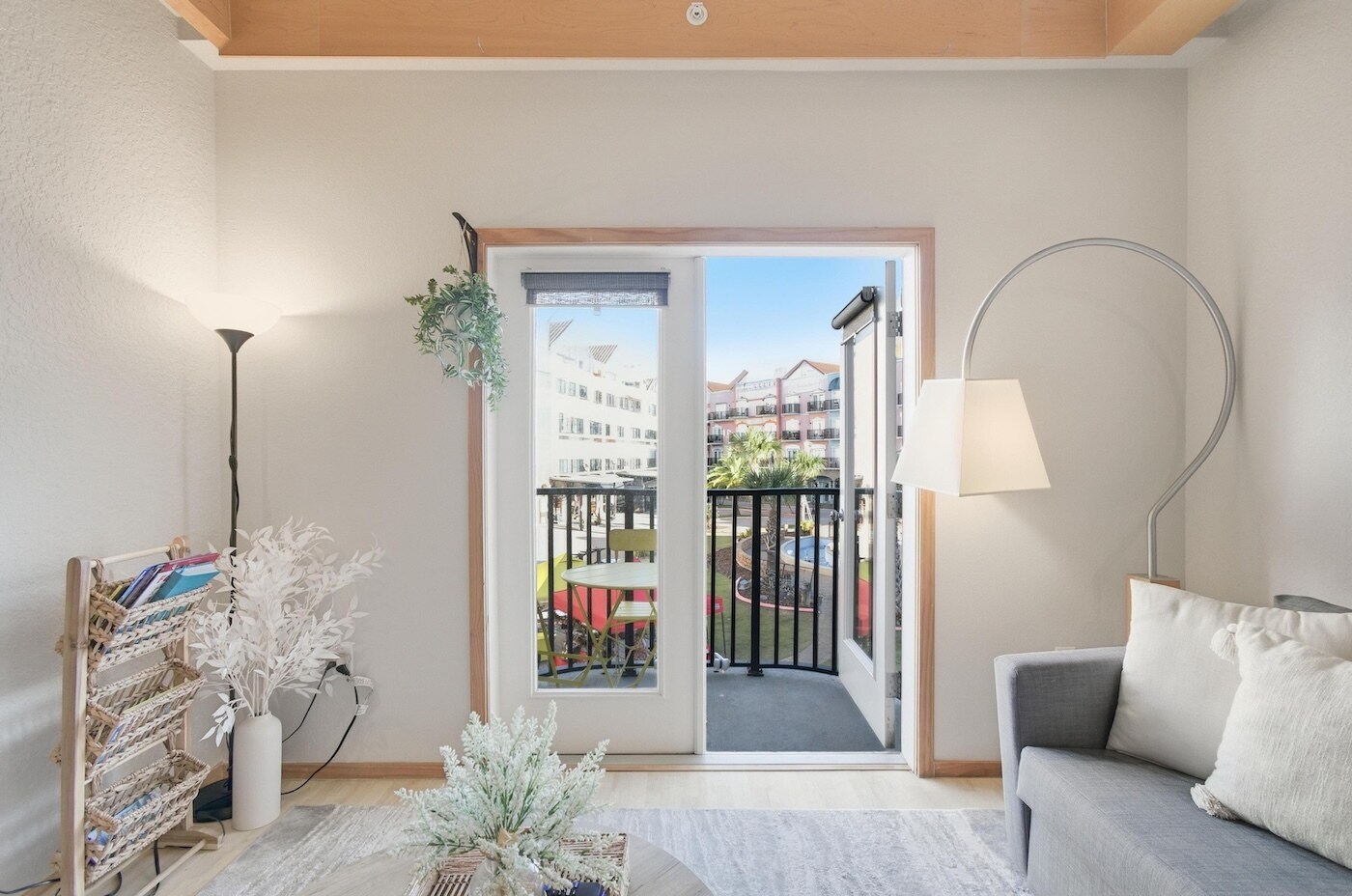 Building Photo - 101 Palm Harbor Pky