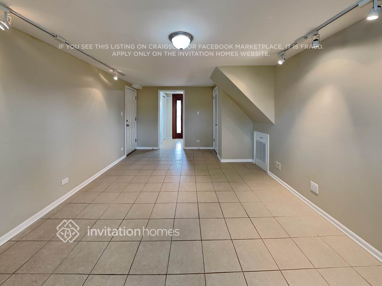 Building Photo - 14723 Menard Ave