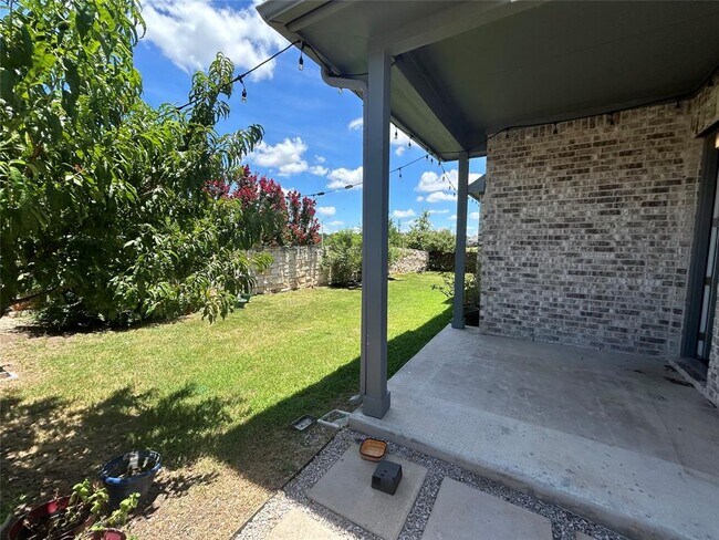 Building Photo - 3600 Brushy Creek Rd