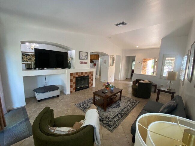 Building Photo - Gated Community of Grand Island in Seven Oaks 2 BD 2 BA Gorgeous House