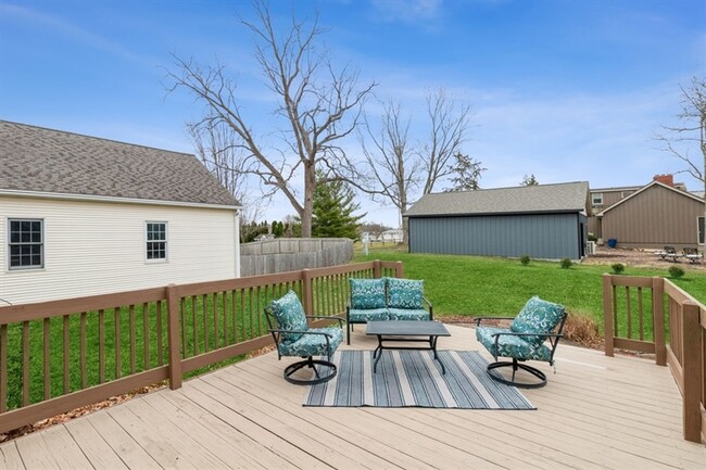 Building Photo - 2620 Camden Dr