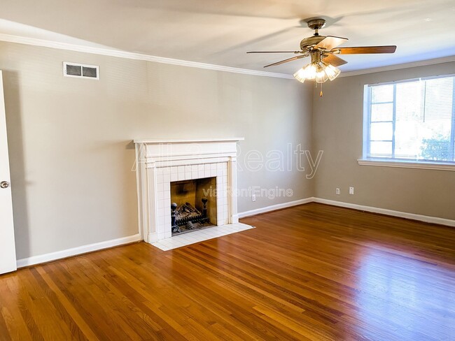 Building Photo - 2762 Biltmore Ave