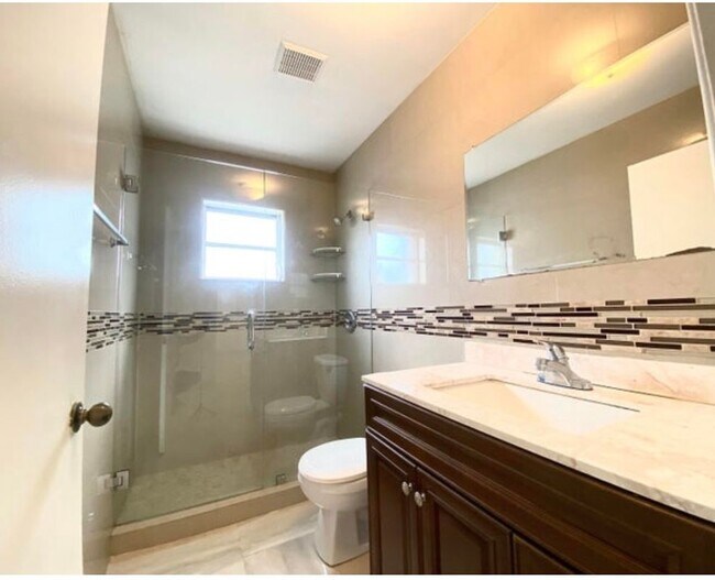 Building Photo - 5314 Blueberry Hill Ave
