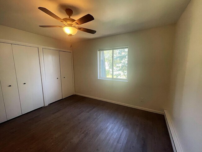 Building Photo - 104 Weber St