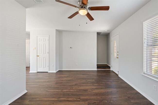 Building Photo - 1616 Windy Park Ct