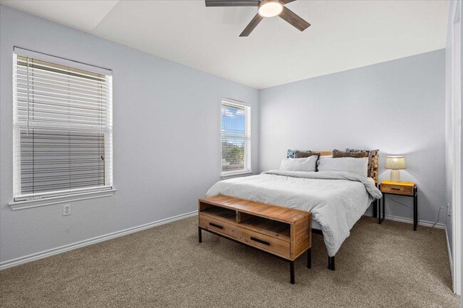 Building Photo - 7312 E Ben White Blvd