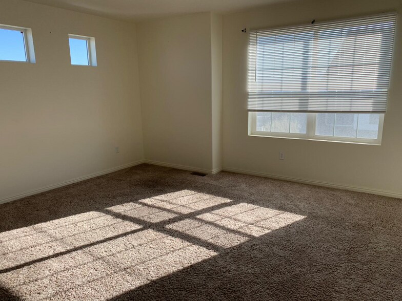 Building Photo - 5247 S Tatum Pl