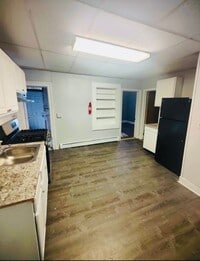 Building Photo - 50 Ontario St