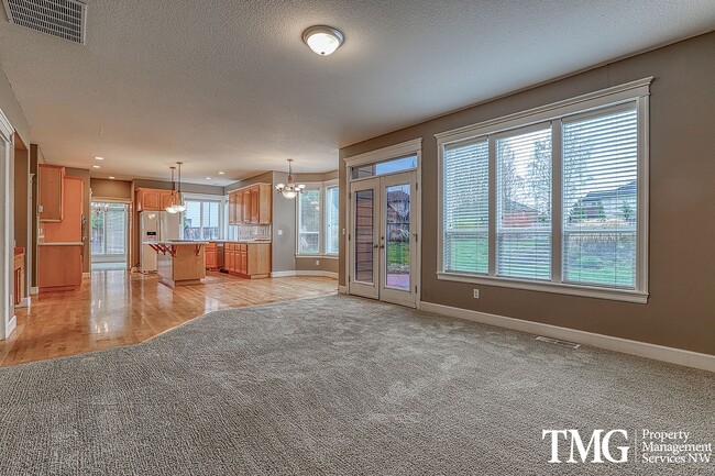 Building Photo - Stunning Home in Sought-After Ashley Heights!