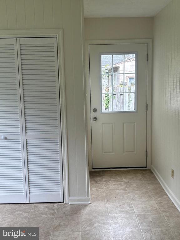 Building Photo - 347 Shenandoah Ave