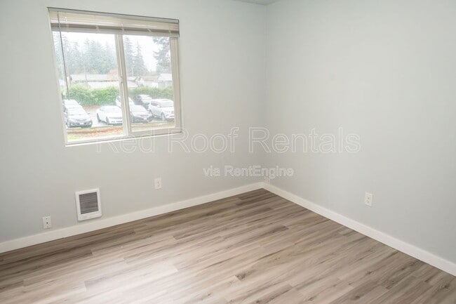 Building Photo - 3411 92nd St S