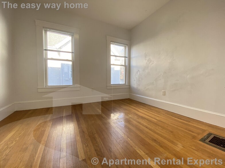 Building Photo - 21 Mt Vernon Park