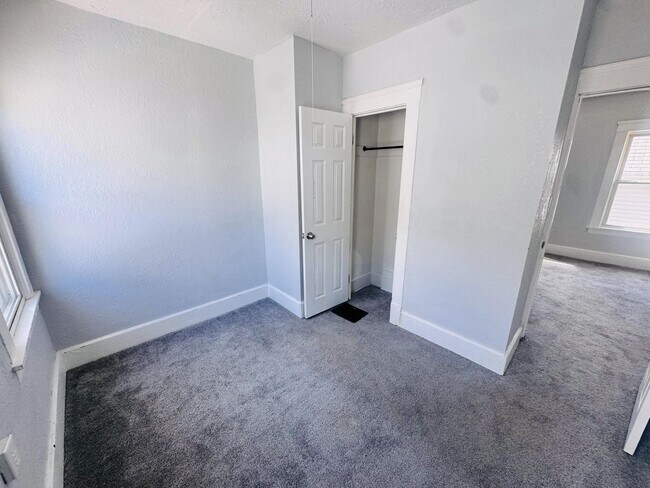 Building Photo - 3616 W 47th St