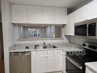 Building Photo - 929 Morreene Rd