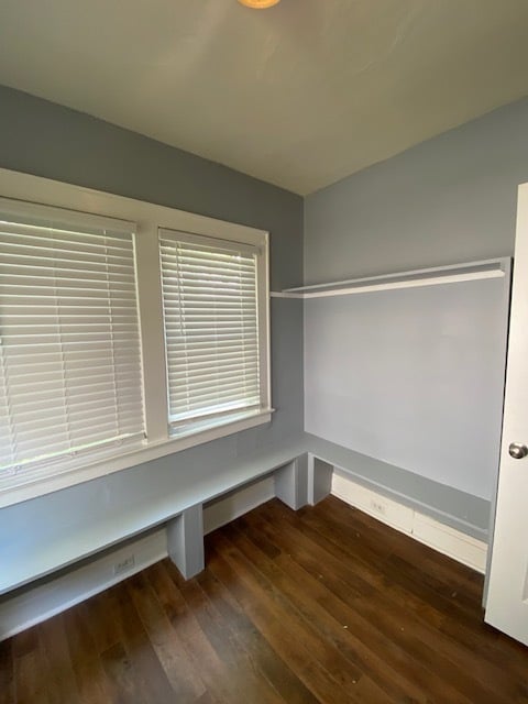 Building Photo - 2411 E Genesee St