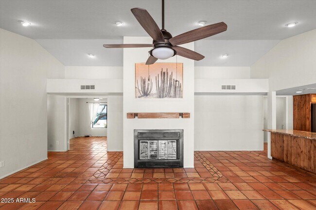 Building Photo - 6006 E Wildcat Dr