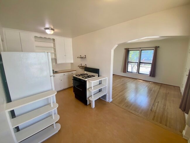 Building Photo - 5708 8th Ave NW