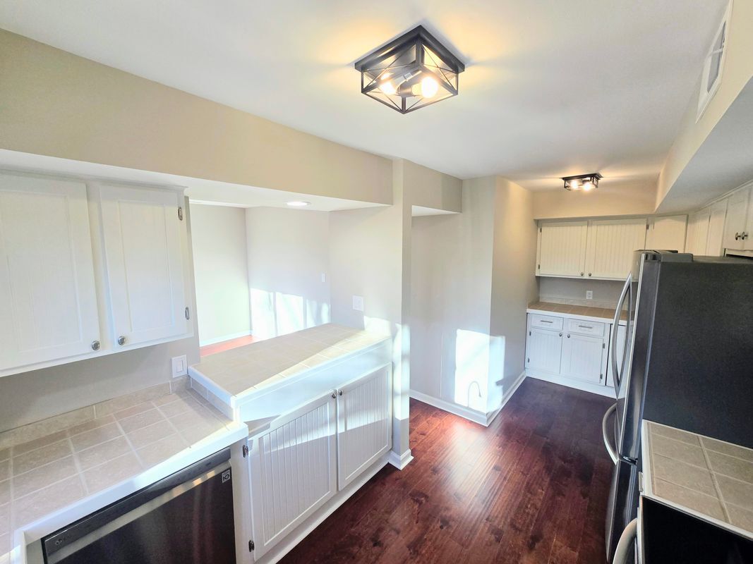 Building Photo - 11 Ingham Way